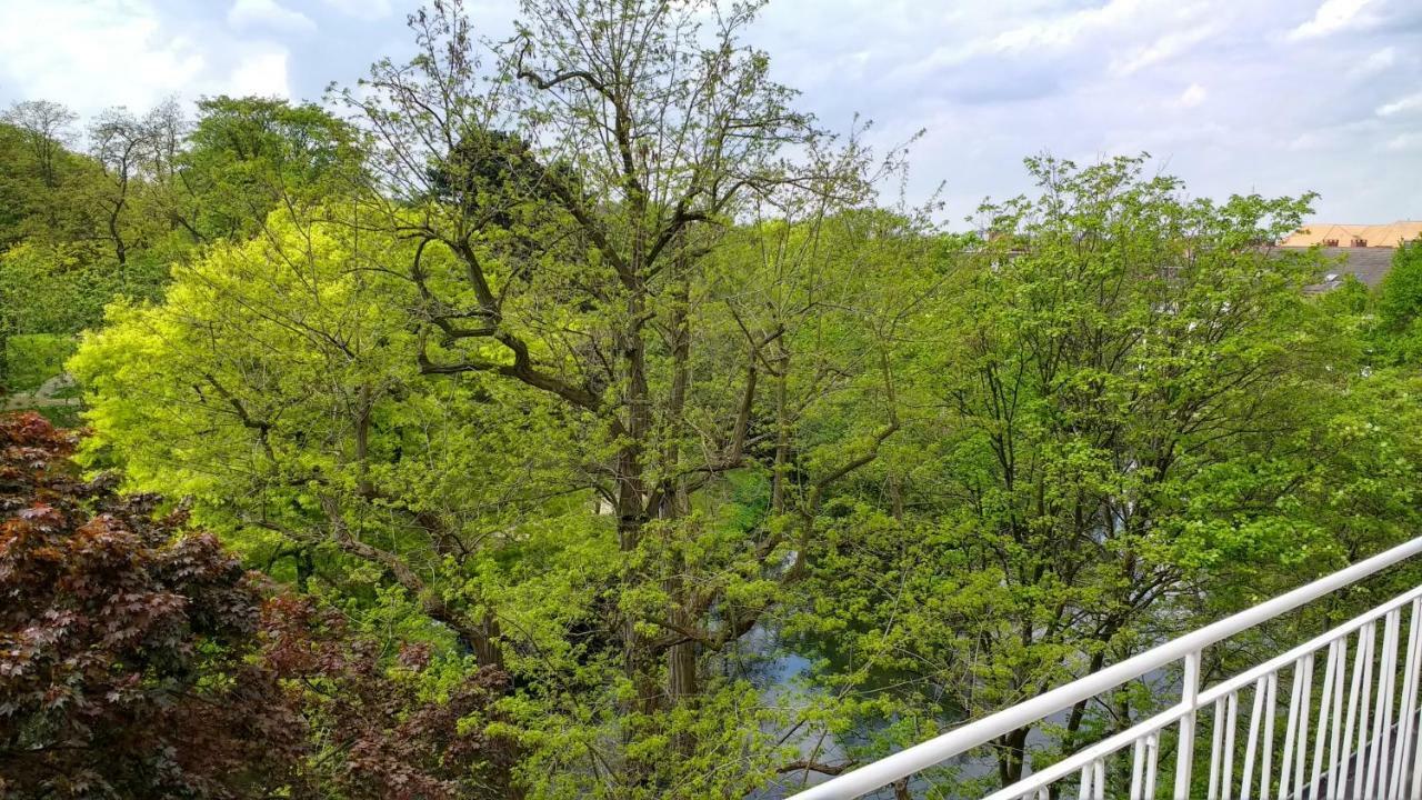 Ferienwohnung Parkblick Bremen Bagian luar foto